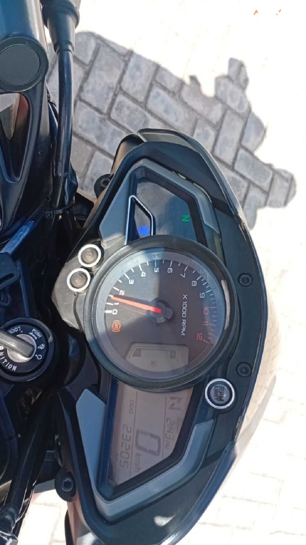 BAJAJ DOMINAR 160 DOMINAR 160