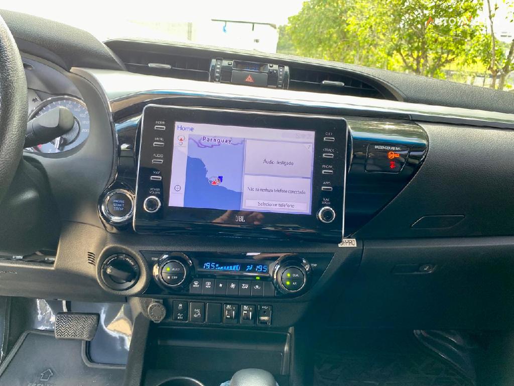 TOYOTA HILUX 2.8 D-4D TURBO DIESEL CD SRX 4X4 AUTOM&Aacute;TICO