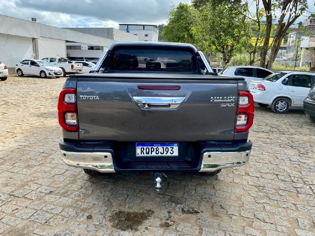 TOYOTA HILUX 2.8 D-4D TURBO DIESEL CD SRX 4X4 AUTOM&Aacute;TICO