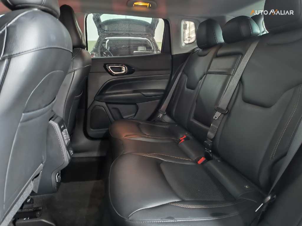 JEEP COMPASS 1.3 T270 TURBO FLEX LIMITED AT6