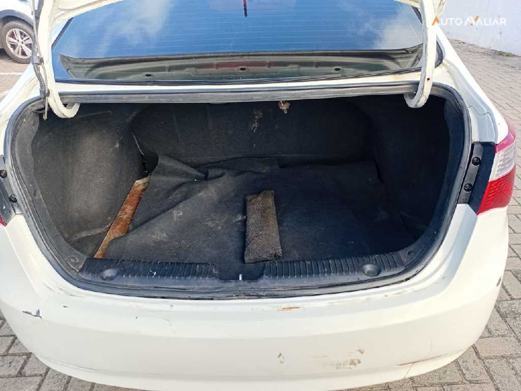 HYUNDAI HB20S 1.6 COMFORT PLUS 16V FLEX 4P MANUAL