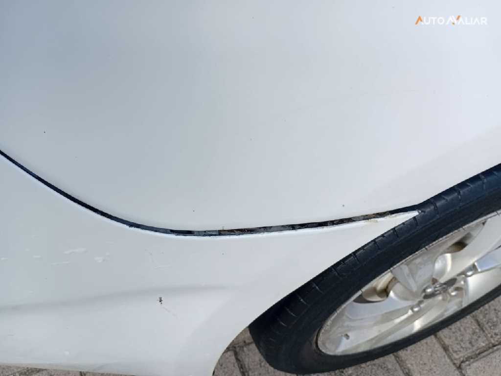 HYUNDAI HB20S 1.6 COMFORT PLUS 16V FLEX 4P MANUAL