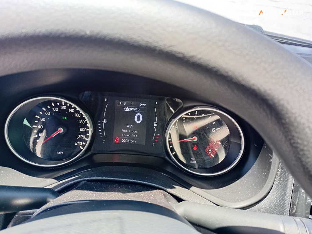 FIAT TORO 1.8 16V EVO FLEX ENDURANCE AT6