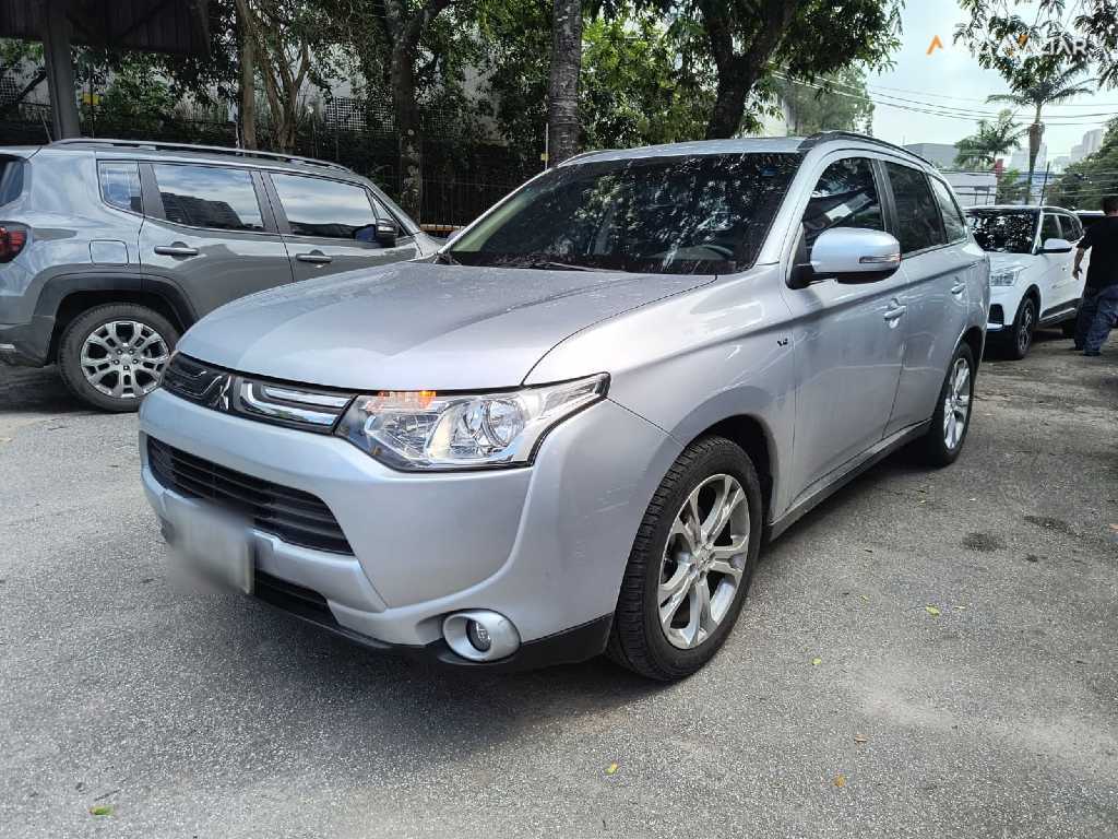 MITSUBISHI OUTLANDER 3.0 GT 4X4 V6 24V GASOLINA 4P AUTOMATICO