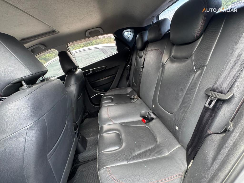 JAC T40 1.6 16V GASOLINA PLUS 4P CVT