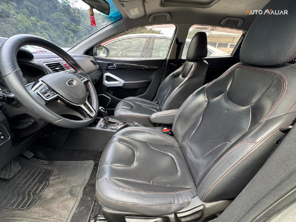 JAC T40 1.6 16V GASOLINA PLUS 4P CVT