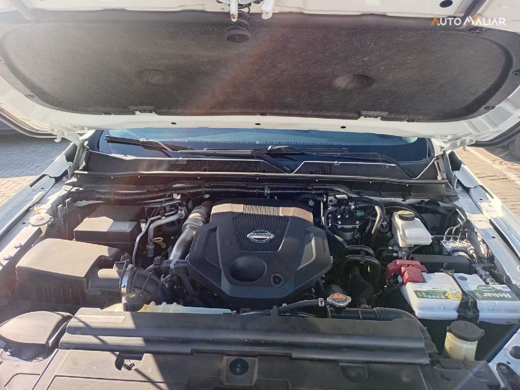 NISSAN FRONTIER 2.3 16V TURBO DIESEL XE CD 4X4 AUTOM&Aacute;TICO