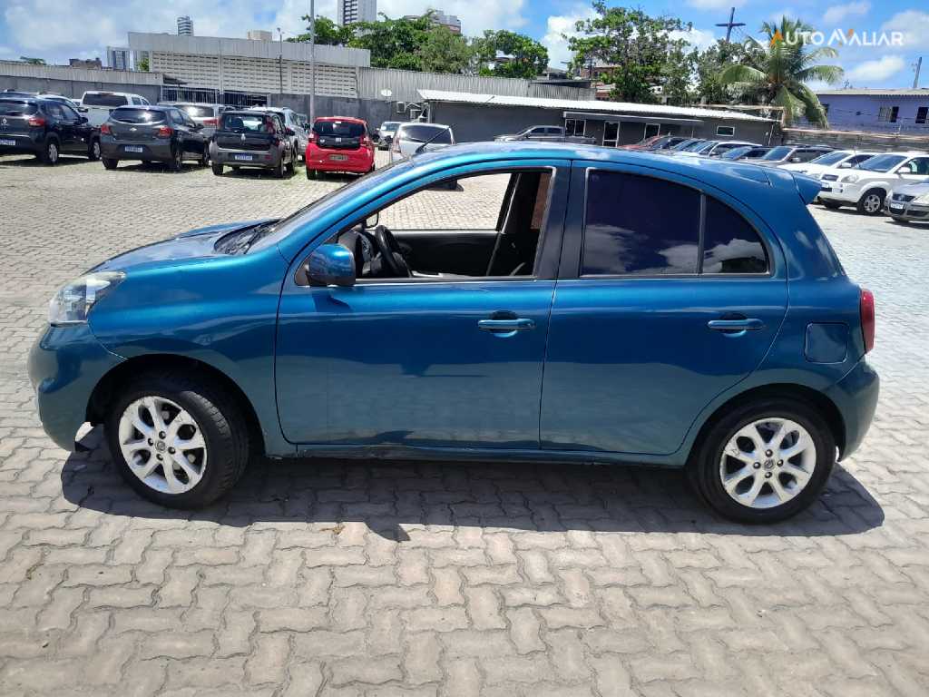 NISSAN MARCH 1.0 SV 12V FLEX 4P MANUAL