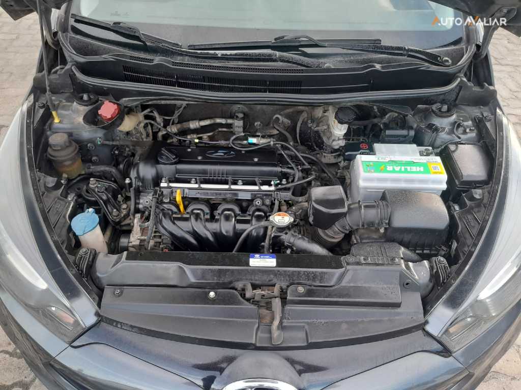 HYUNDAI HB20S 1.6 COMFORT PLUS 16V FLEX 4P MANUAL