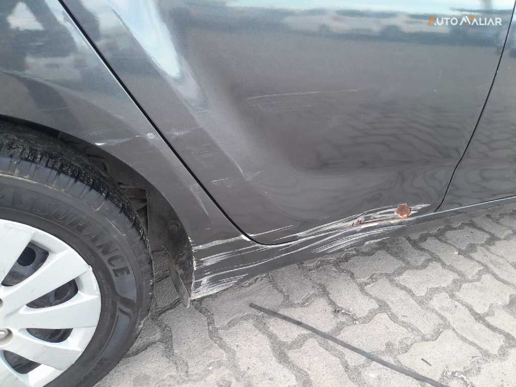 HYUNDAI HB20S 1.6 COMFORT PLUS 16V FLEX 4P MANUAL