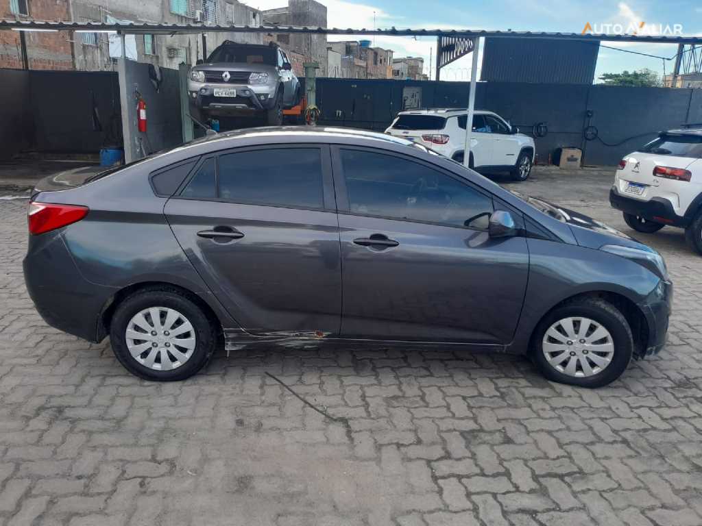 HYUNDAI HB20S 1.6 COMFORT PLUS 16V FLEX 4P MANUAL