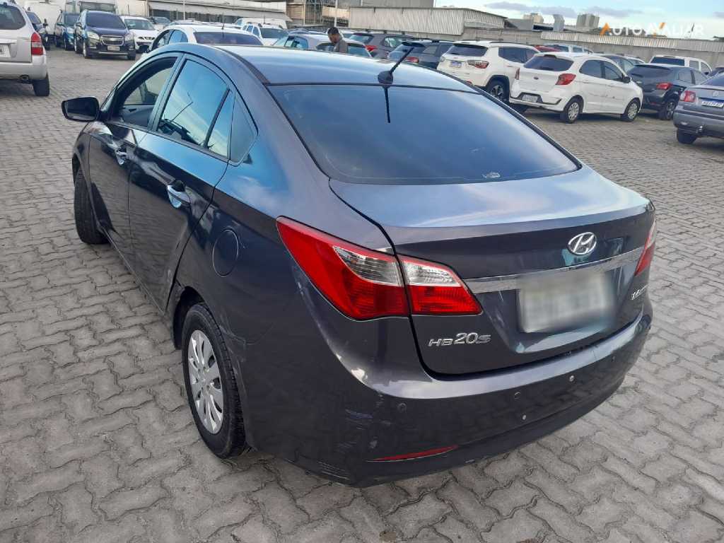 HYUNDAI HB20S 1.6 COMFORT PLUS 16V FLEX 4P MANUAL