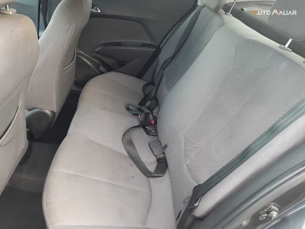 HYUNDAI HB20S 1.6 COMFORT PLUS 16V FLEX 4P MANUAL