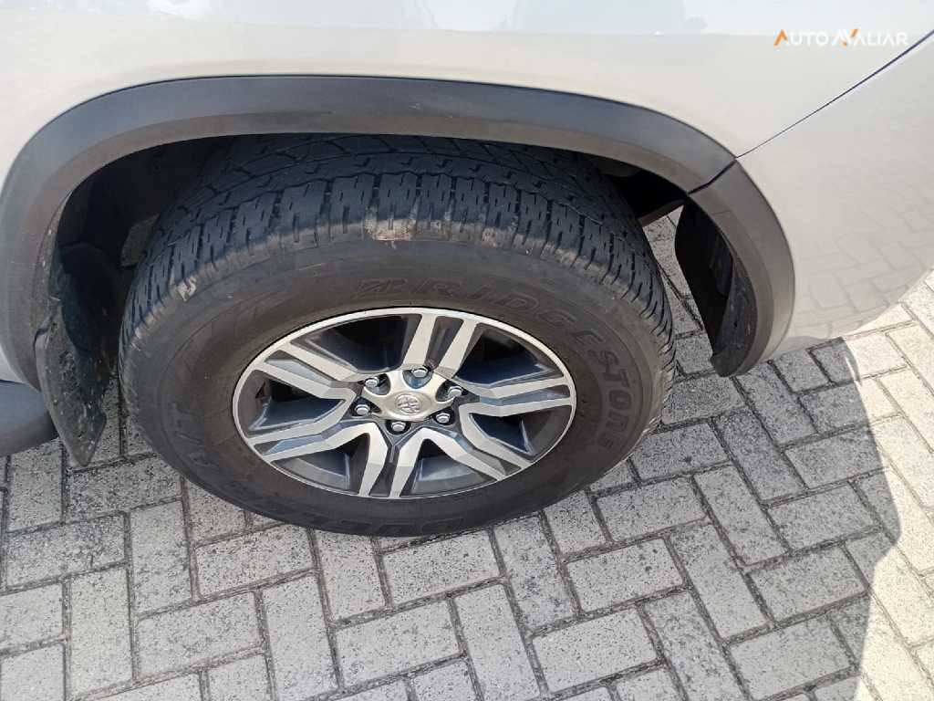 TOYOTA HILUX SW4 2.7 SR 4X2 16V FLEX 4P AUTOMATICO