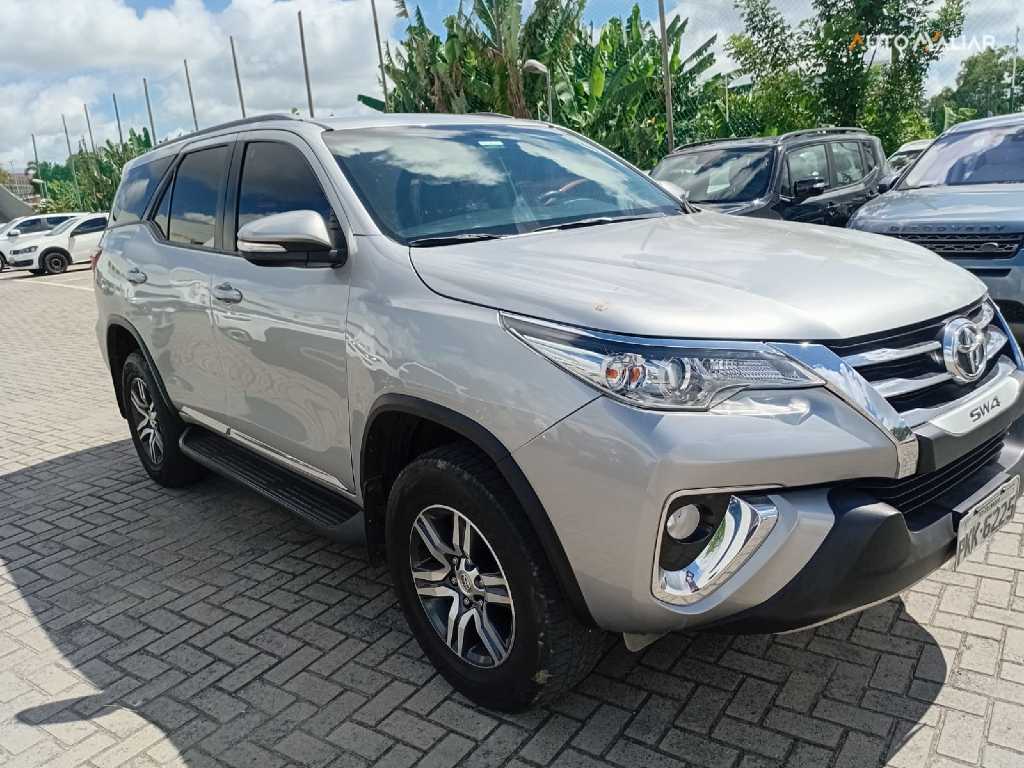 TOYOTA HILUX SW4 2.7 SR 4X2 16V FLEX 4P AUTOMATICO