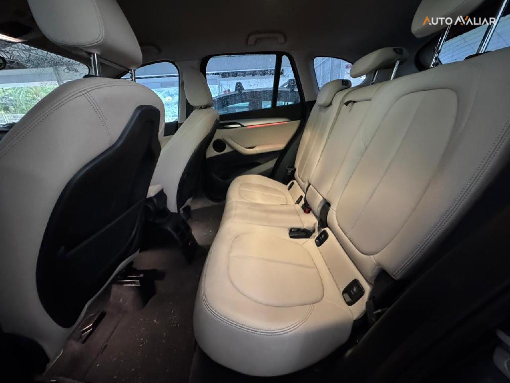 BMW X1 2.0 16V TURBO ACTIVEFLEX SDRIVE20I 4P AUTOMATICO