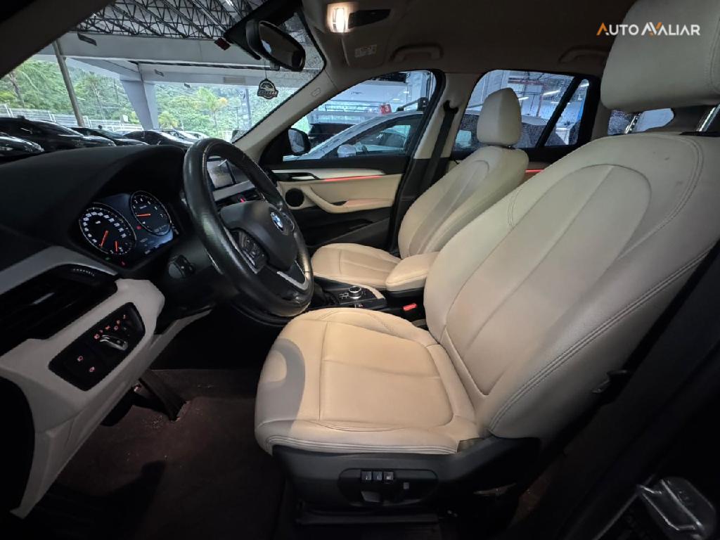 BMW X1 2.0 16V TURBO ACTIVEFLEX SDRIVE20I 4P AUTOMATICO