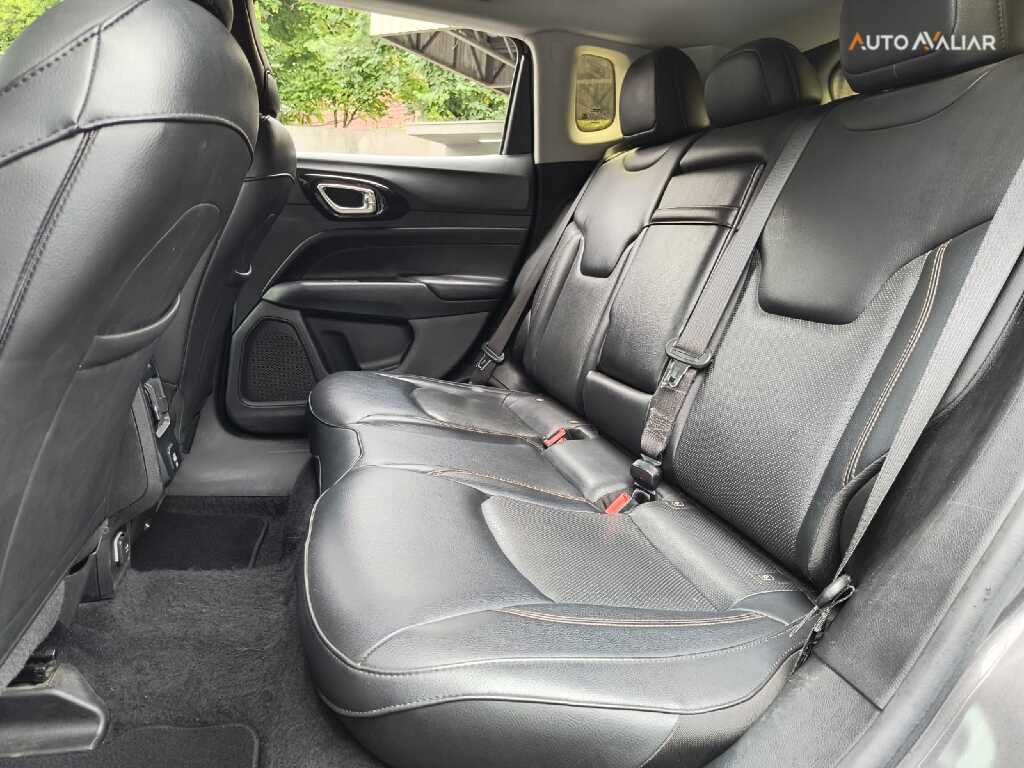 JEEP COMPASS 1.3 T270 TURBO FLEX LIMITED AT6