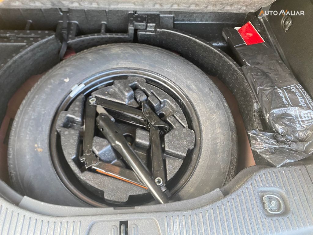 CHEVROLET TRACKER 1.8 MPFI LTZ 4X2 16V FLEX 4P AUTOMATICO