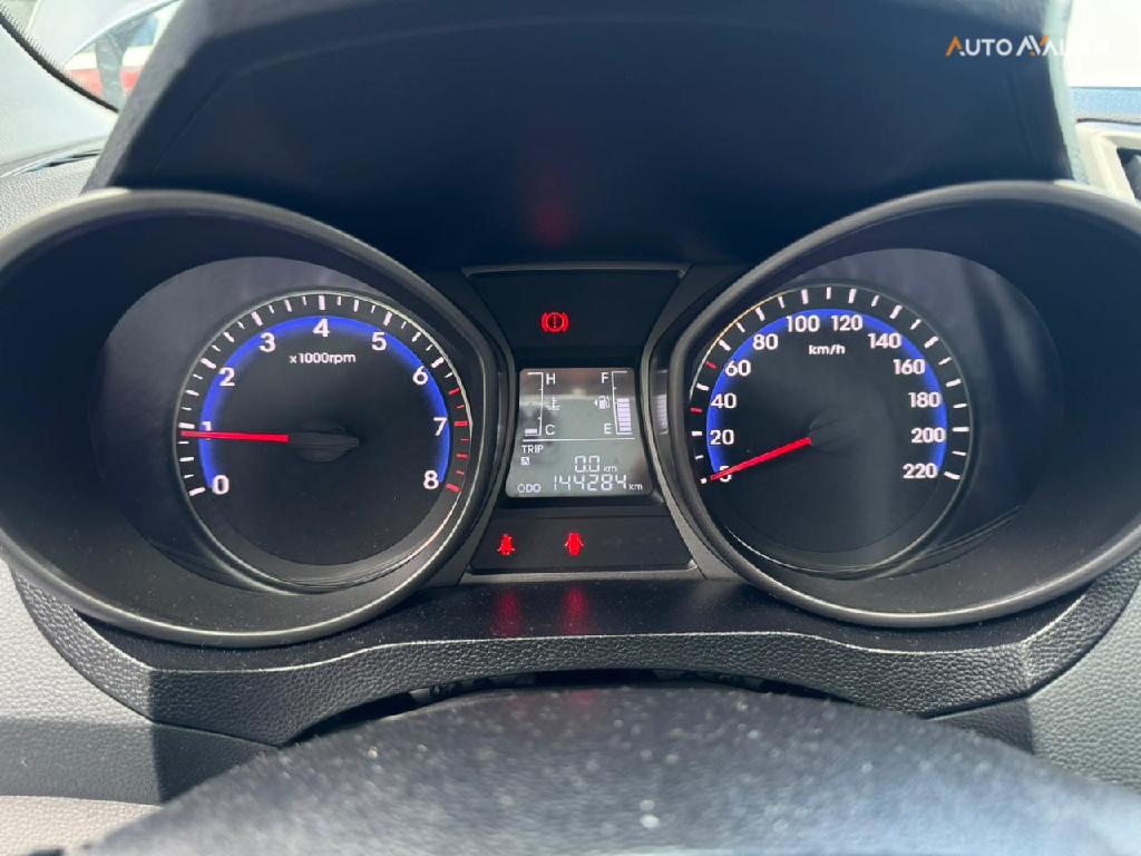 HYUNDAI HB20S 1.6 COMFORT PLUS 16V FLEX 4P MANUAL