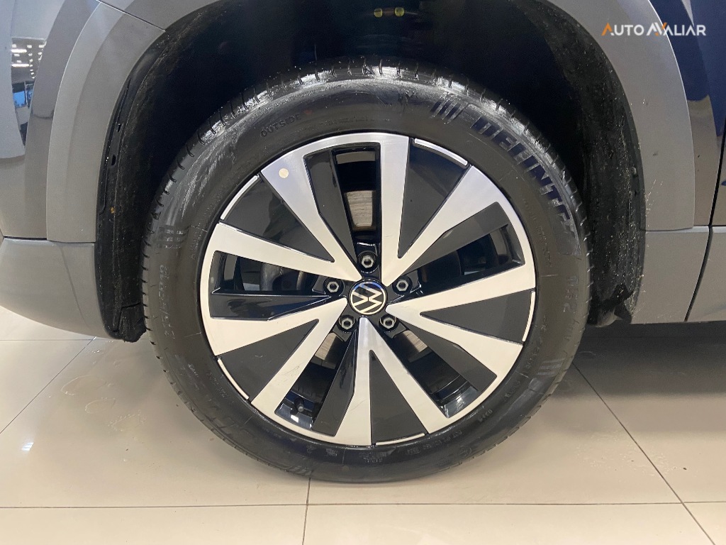 VOLKSWAGEN TAOS 1.4 250 TSI TOTAL FLEX HIGHLINE AUTOM&Aacute;TICO
