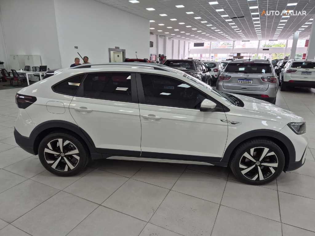 VOLKSWAGEN NIVUS 1.0 200 TSI TOTAL FLEX HIGHLINE AUTOM&Aacute;TICO