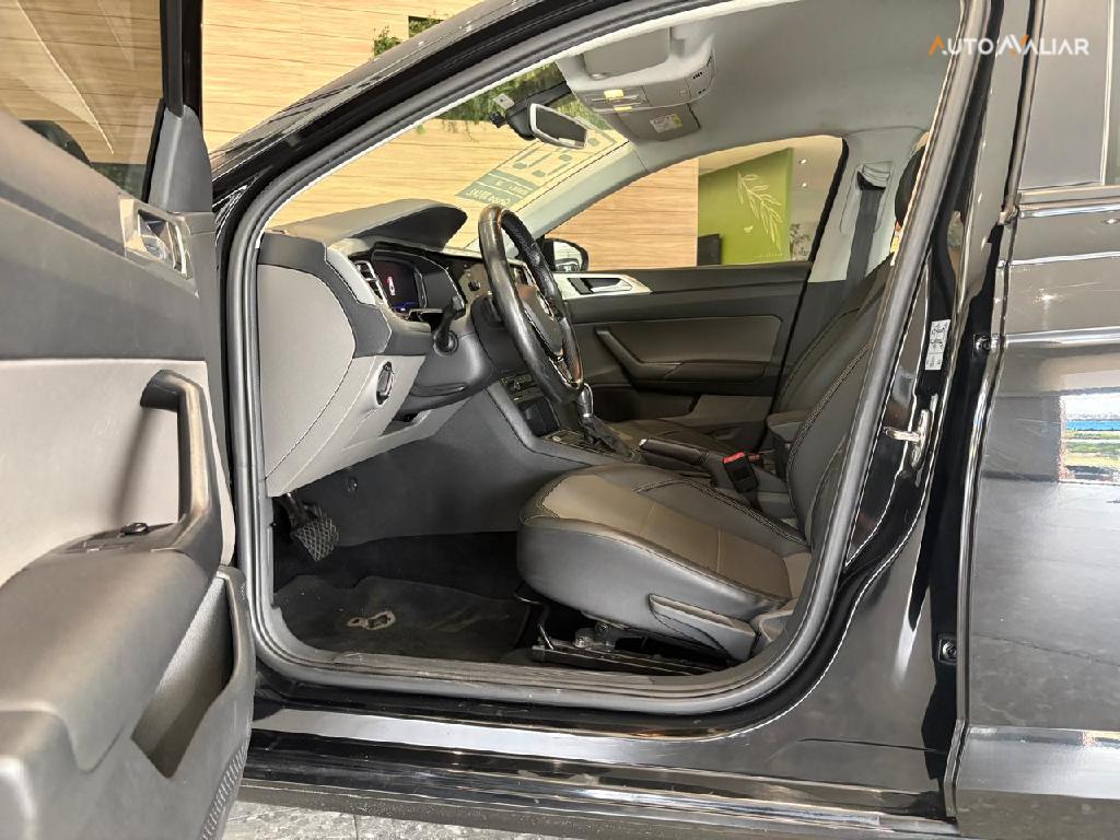 VOLKSWAGEN VIRTUS 1.0 200 TSI HIGHLINE AUTOM&Aacute;TICO