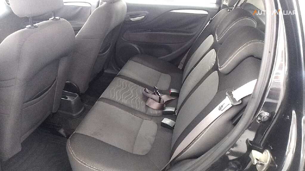 FIAT PUNTO 1.6 ESSENCE 16V FLEX 4P AUTOMATIZADO