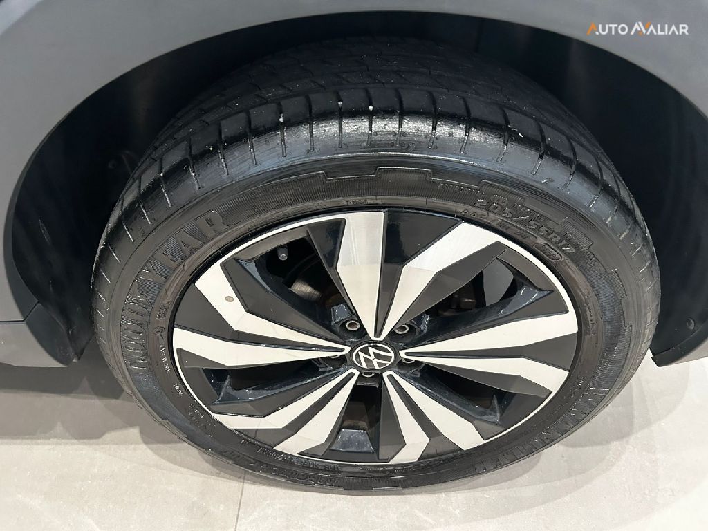 VOLKSWAGEN T-CROSS 1.0 200 TSI TOTAL FLEX AUTOM&Aacute;TICO