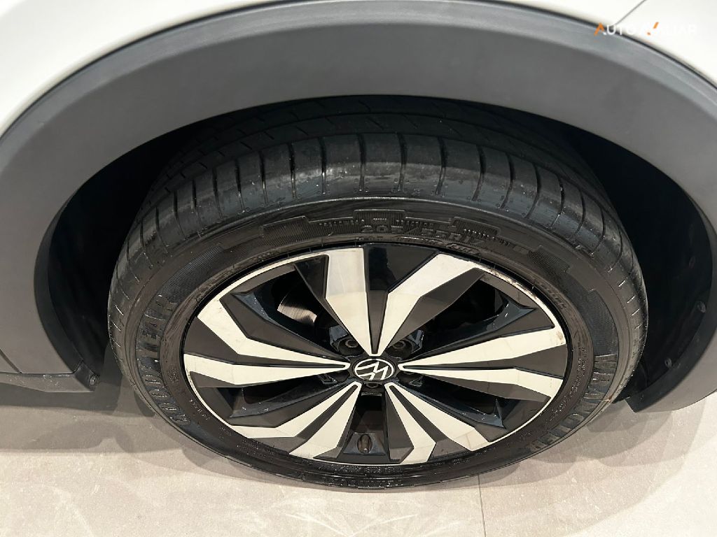 VOLKSWAGEN T-CROSS 1.0 200 TSI TOTAL FLEX AUTOM&Aacute;TICO