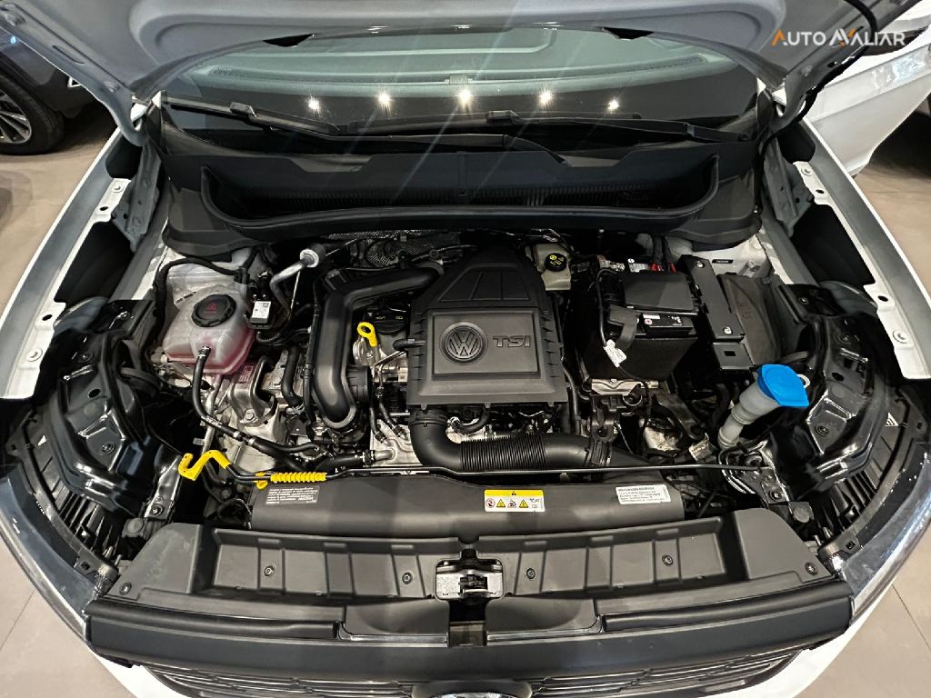 VOLKSWAGEN T-CROSS 1.0 200 TSI TOTAL FLEX AUTOM&Aacute;TICO
