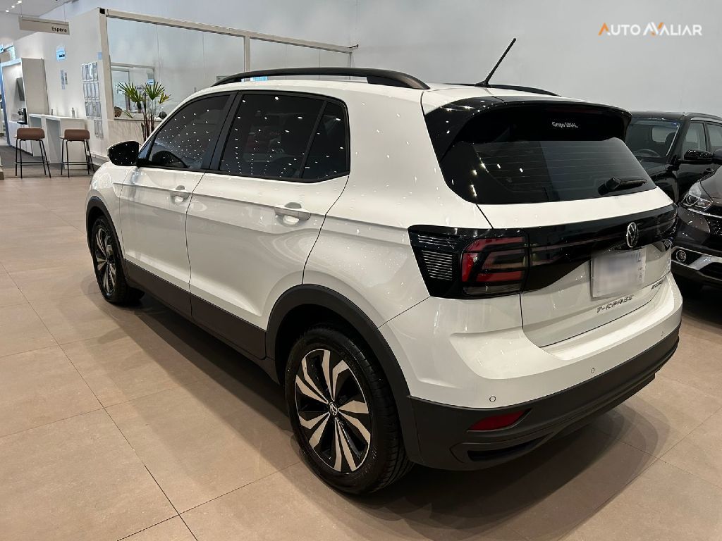 VOLKSWAGEN T-CROSS 1.0 200 TSI TOTAL FLEX AUTOM&Aacute;TICO