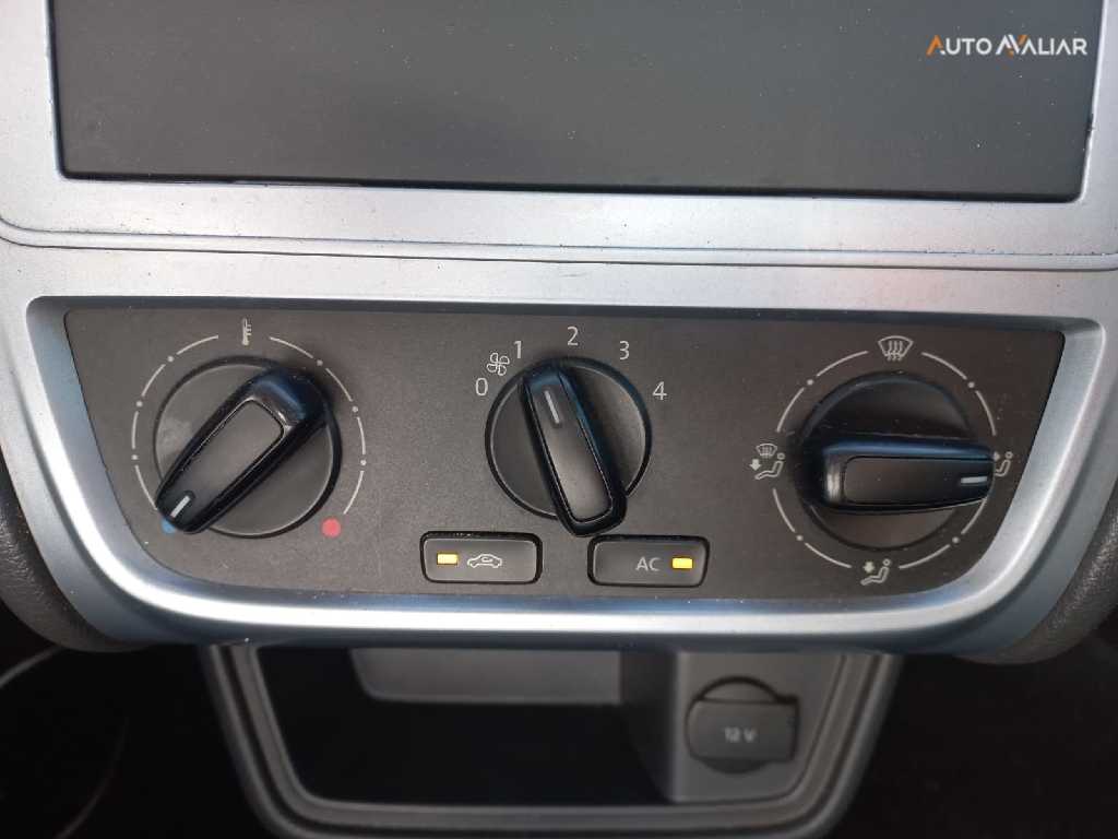 VOLKSWAGEN JETTA 1.4 250 TSI TOTAL FLEX COMFORTLINE TIPTRONIC