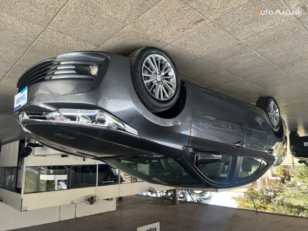 VOLKSWAGEN JETTA 1.4 250 TSI TOTAL FLEX COMFORTLINE TIPTRONIC