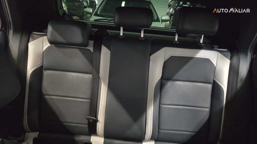 VOLKSWAGEN T-CROSS 1.0 200 TSI HIGHLINE AUTOM&Aacute;TICO