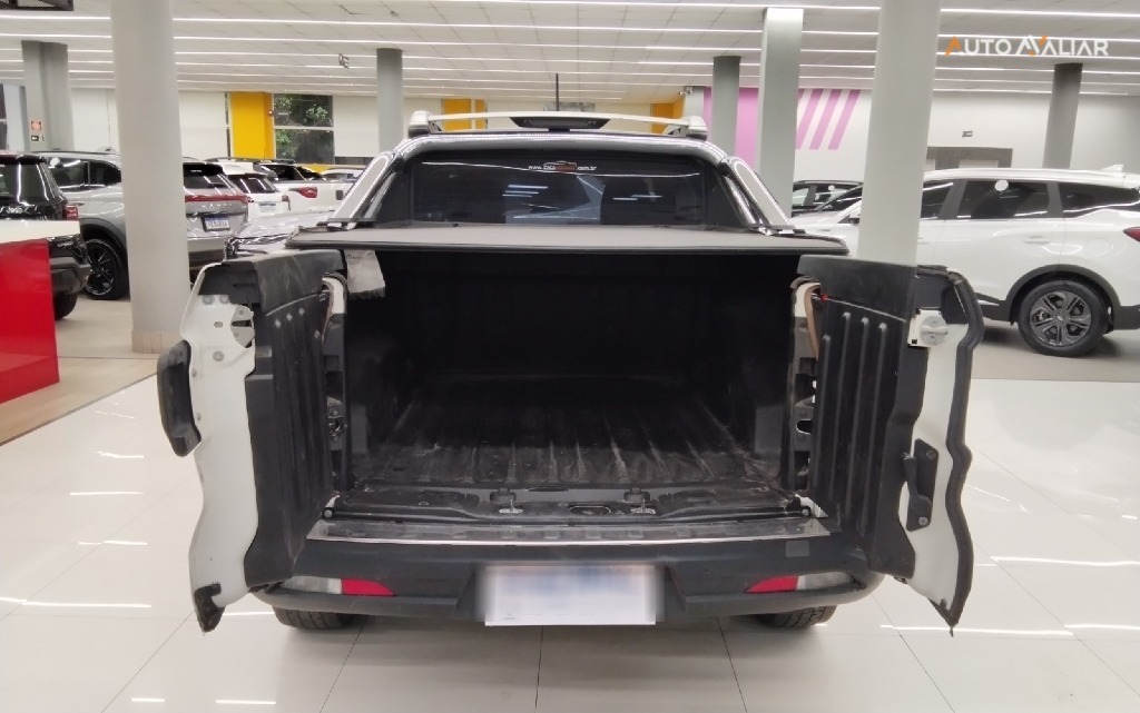 FIAT TORO 2.4 16V MULTIAIR FLEX VOLCANO AT9