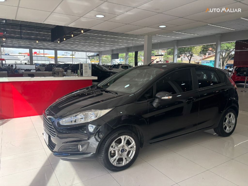 FORD FIESTA 1.6 SE HATCH 16V FLEX 4P POWERSHIFT