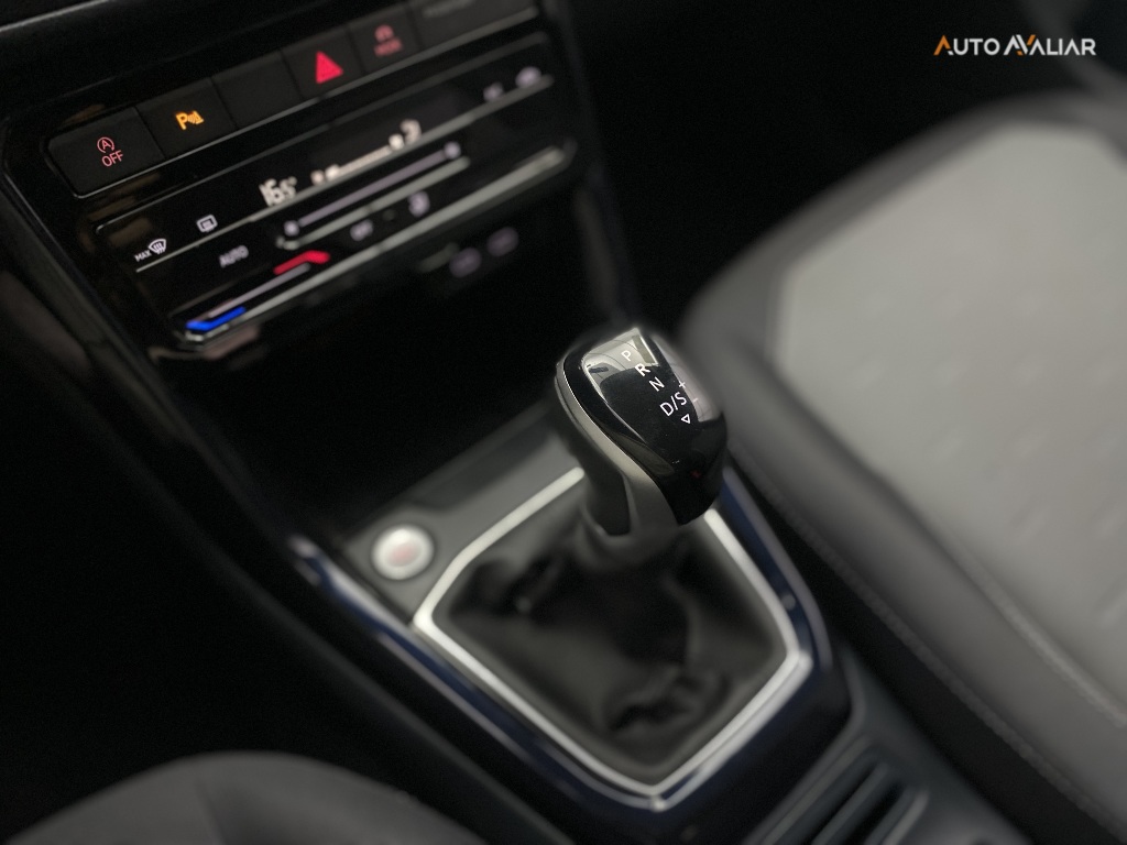 VOLKSWAGEN T-CROSS 1.0 200 TSI TOTAL FLEX COMFORTLINE AUTOM&Aacute;TICO