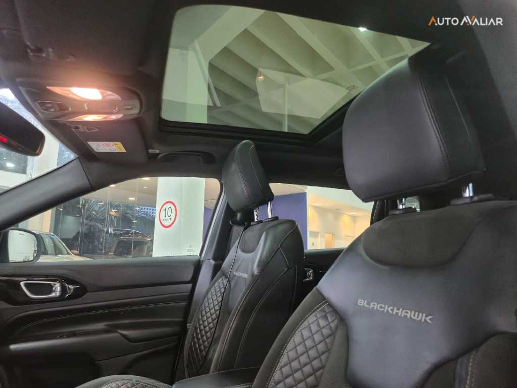 JEEP COMPASS 2.0 HURRICANE 4 TURBO GASOLINA BLACKHAWK AT9