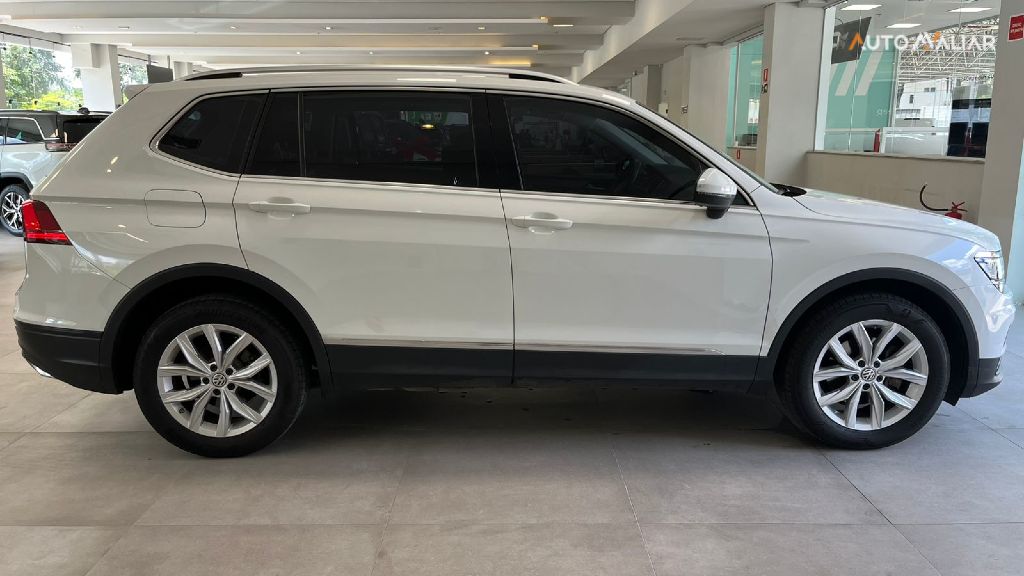 VOLKSWAGEN TIGUAN 1.4 250 TSI TOTAL FLEX ALLSPACE COMFORTLINE TIPTRONIC