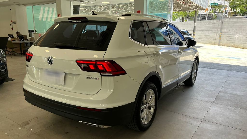 VOLKSWAGEN TIGUAN 1.4 250 TSI TOTAL FLEX ALLSPACE COMFORTLINE TIPTRONIC