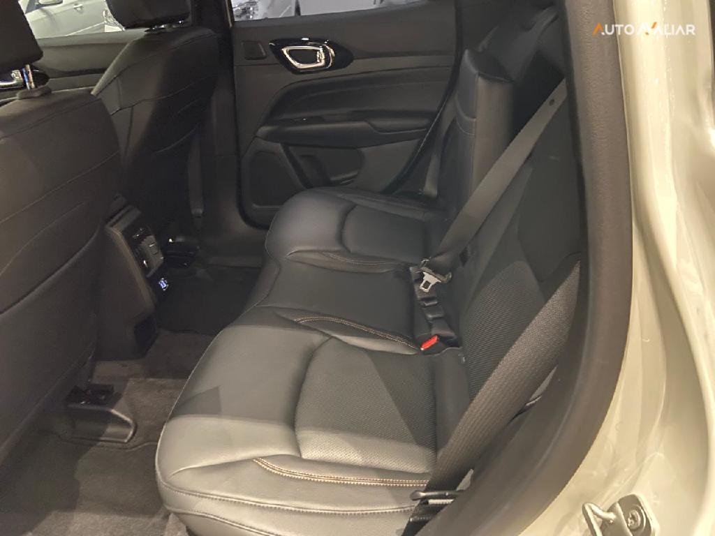 JEEP COMPASS 2.0 HURRICANE 4 TURBO GASOLINA OVERLAND AT9