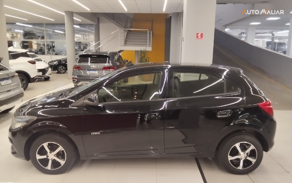 CHEVROLET ONIX 1.4 MPFI LTZ 8V FLEX 4P MANUAL