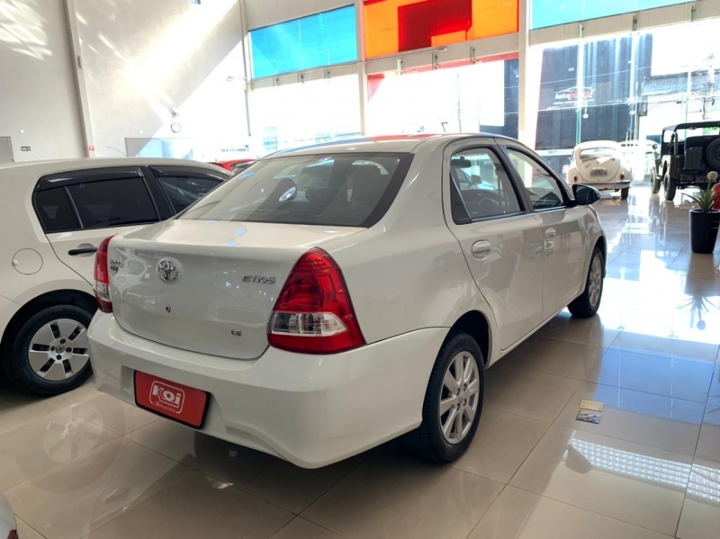 TOYOTA ETIOS 1.5 X PLUS 16V FLEX 4P MANUAL