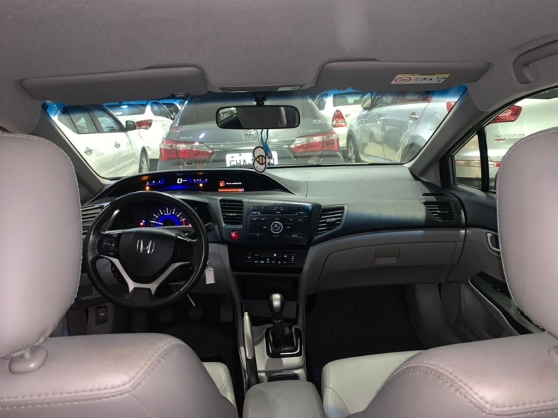 HONDA CIVIC 1.8 LXS 16V FLEX 4P MANUAL