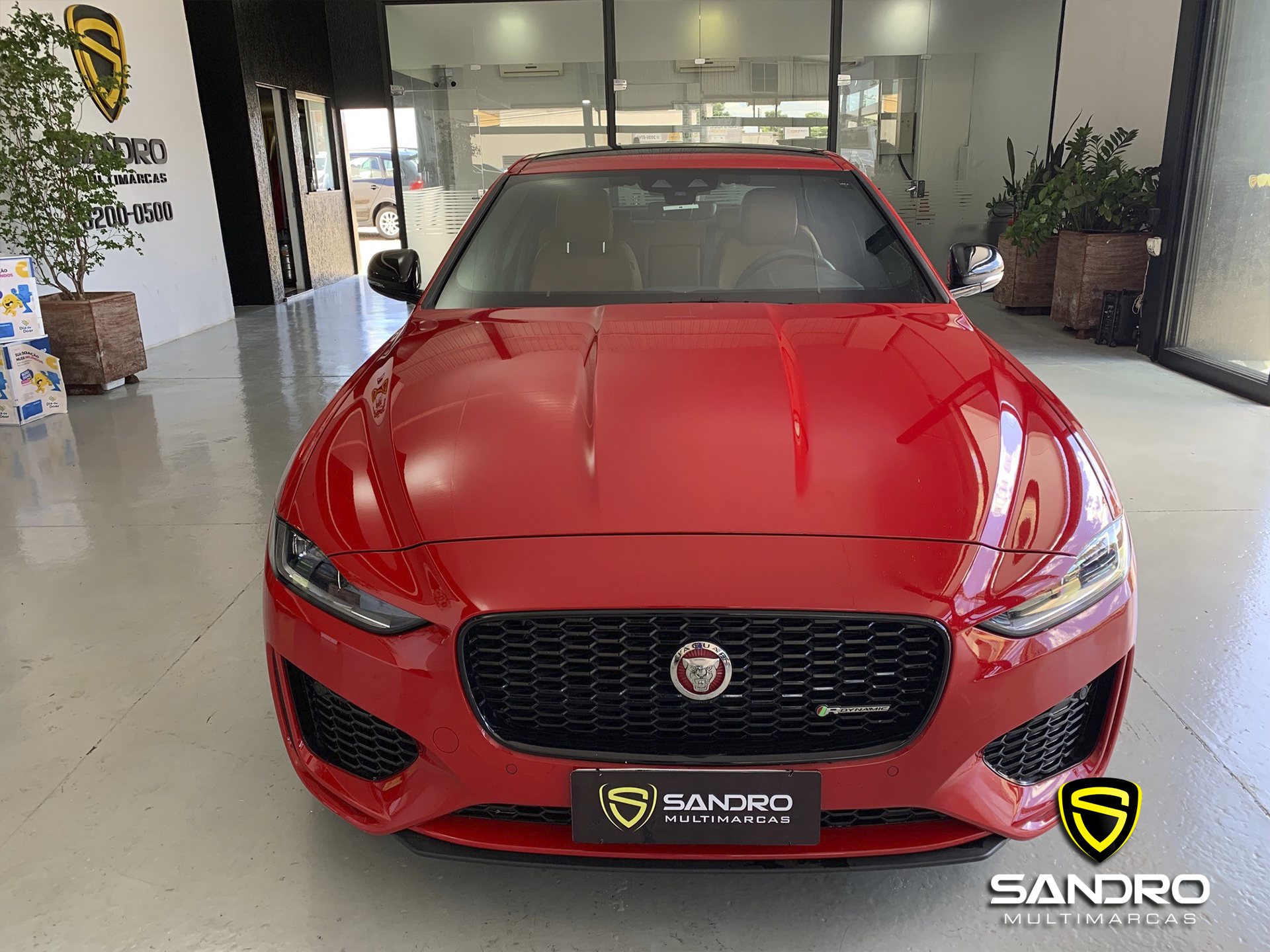 JAGUAR XE 2.0 16V INGENIUM P250 GASOLINA R-DYNAMIC S 4P AUTOMÁTICO