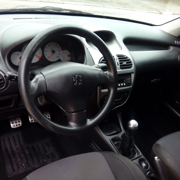 PEUGEOT 206 SW ESCAPADE 1.6 16V FLEX PEUGEOT 206 SW ESCAPADE 1.6 16V FLEX