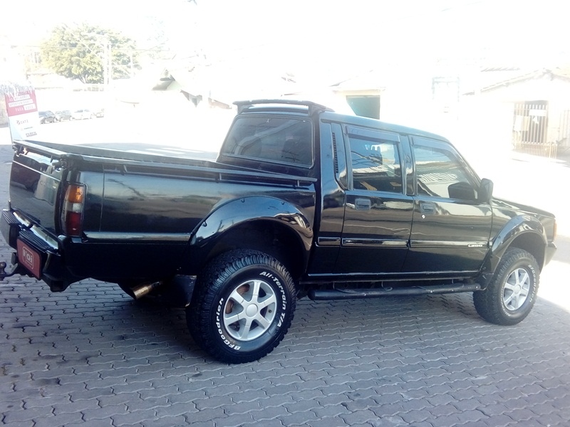 MITSUBISHI L200 2.5 GLS 4X4 CD 8V TURBO DIESEL 4P MANUAL MITSUBISHI L200 2.5 GLS 4X4 CD 8V TURBO DIESEL 4P MANUAL
