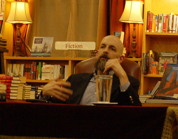 Neal Stephenson answers audience questions at the Boulder Bookstore