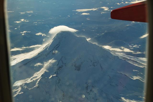 North-west face of Mount Hood from N737JW